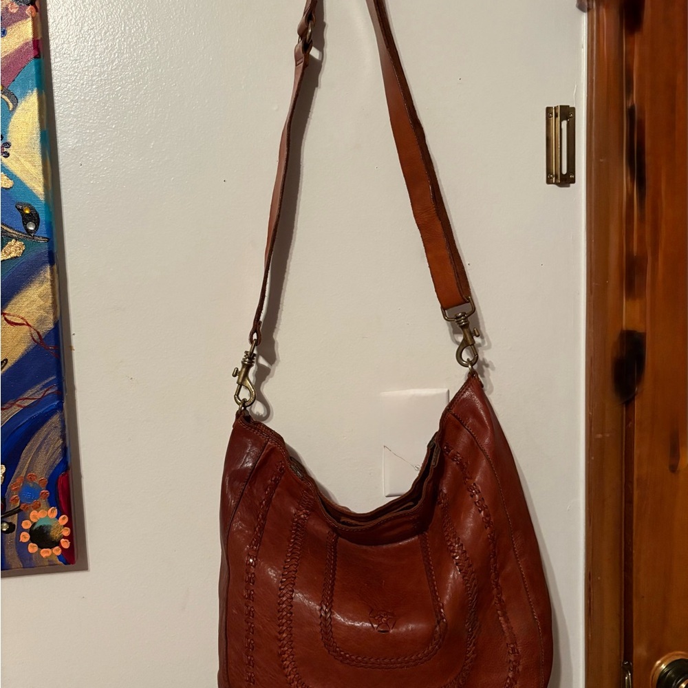 Campomaggi Corallo cognac leather crossbody or hobo bag - Picture 2 of 12